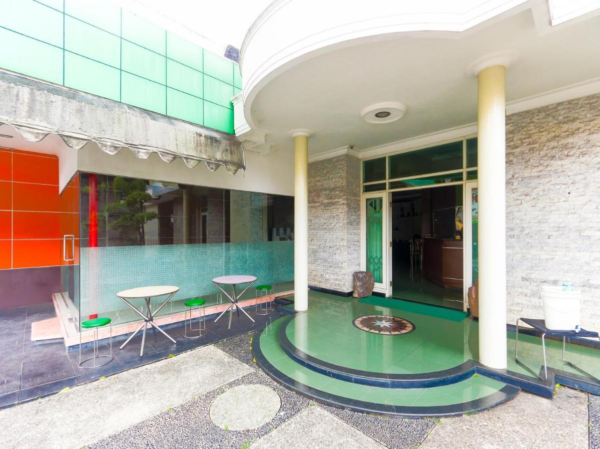 Oyo 90788 Nillo Hotel Kebumen Exterior foto