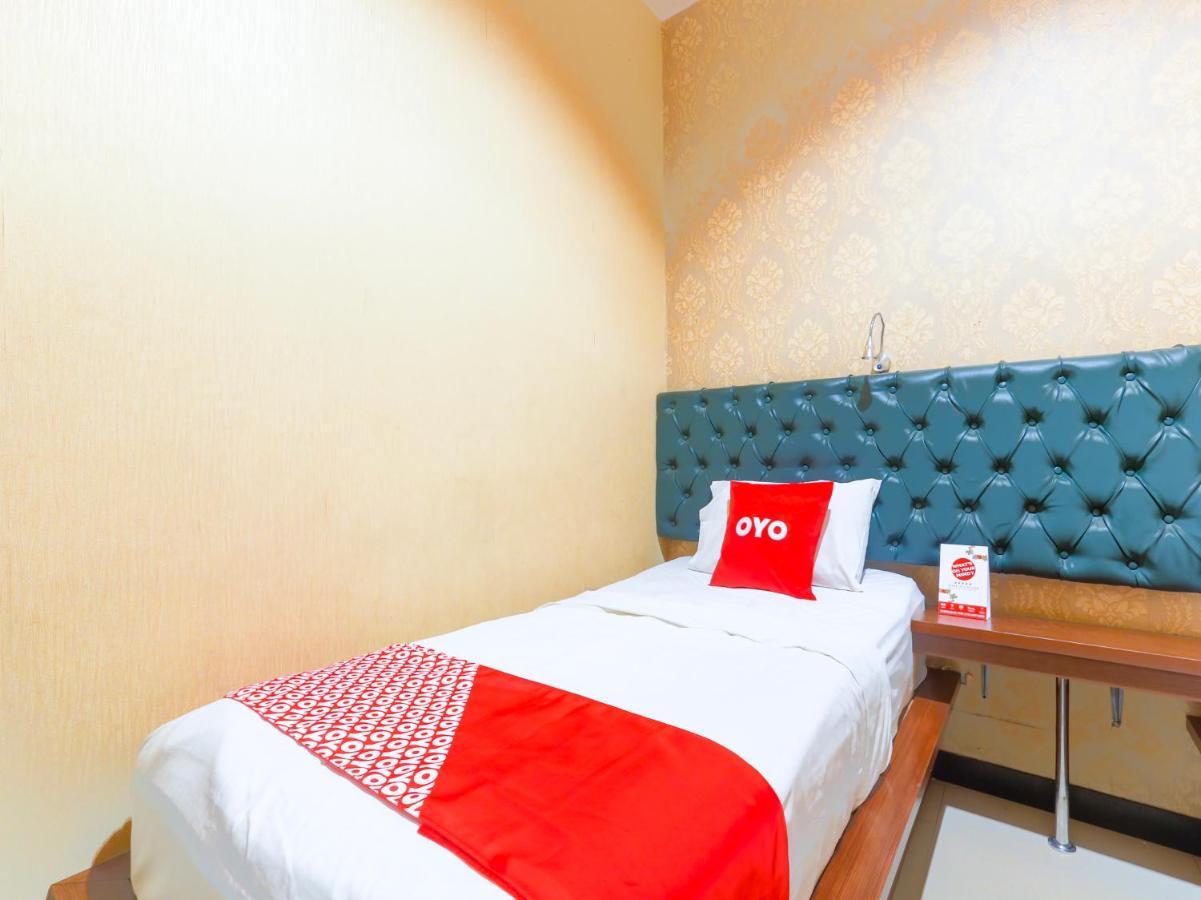 Oyo 90788 Nillo Hotel Kebumen Exterior foto